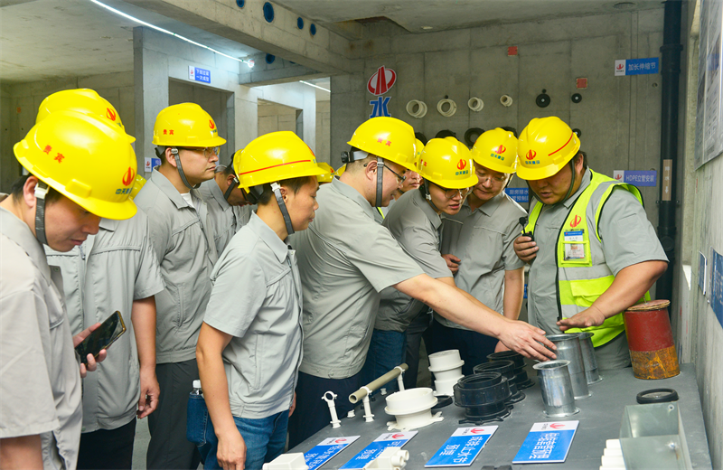 为进一步推进优质客户高效履约，提升交付品质、达成客户满意，2025年6月25日，尊龙时凯建设集团在上海组织召开2025年越秀地产、华润置业客户履约推进会。